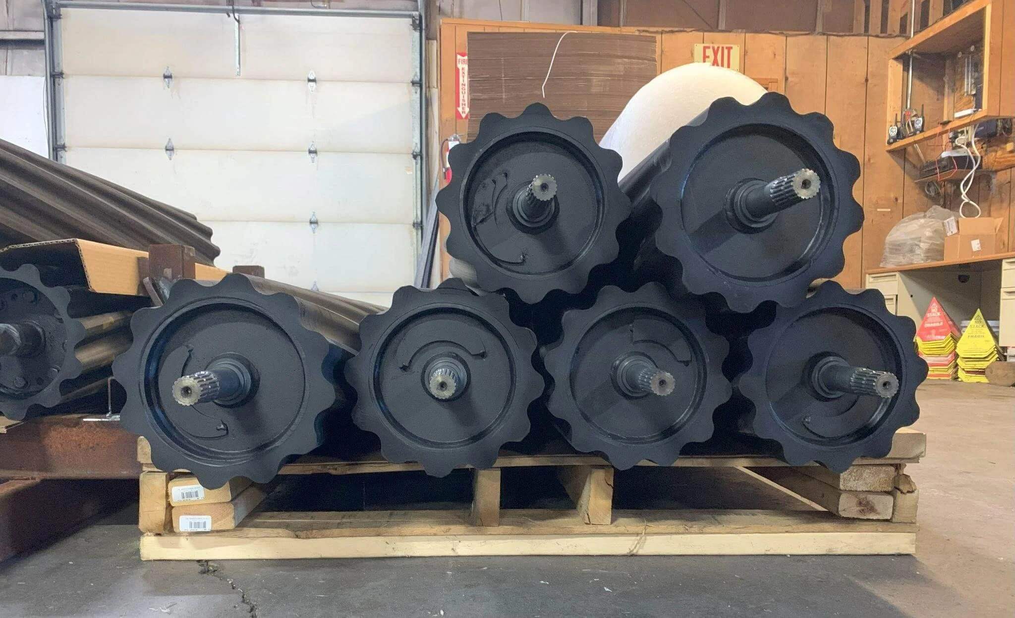 Rubber vs. Steel Rollers: Which is Best for Your Farm?